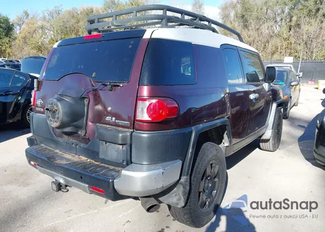 2007 Toyota Fj Cruiser z USA, uszkodzony, nr VIN JTEBU11F170020687